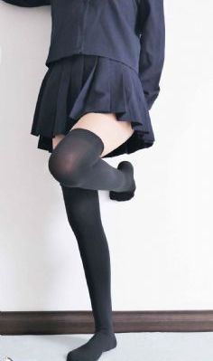 动漫美女被乳涩涩免费漫画_720电影免费在线