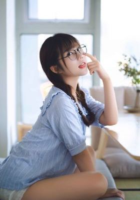 日本丰满少妇bbbbbb黑人_720高清完整版