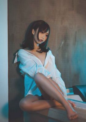 欧美午夜精品理论片在线_BD免费视频大全